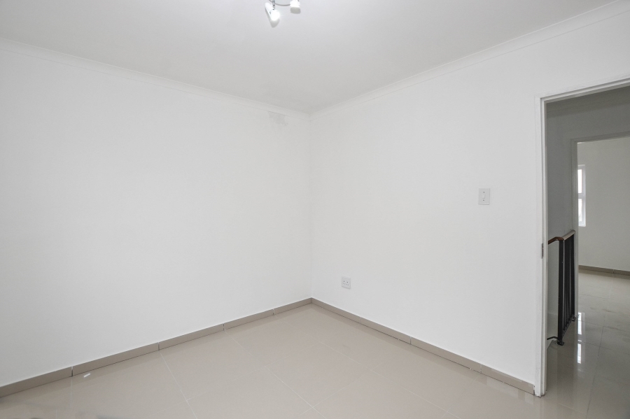 22 Bedroom Property for Sale in Oakdale Western Cape